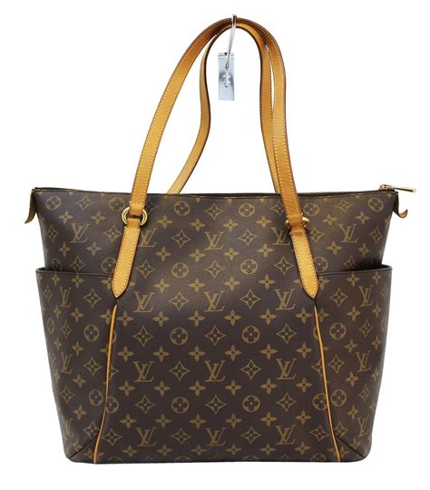 where are lv handbags made